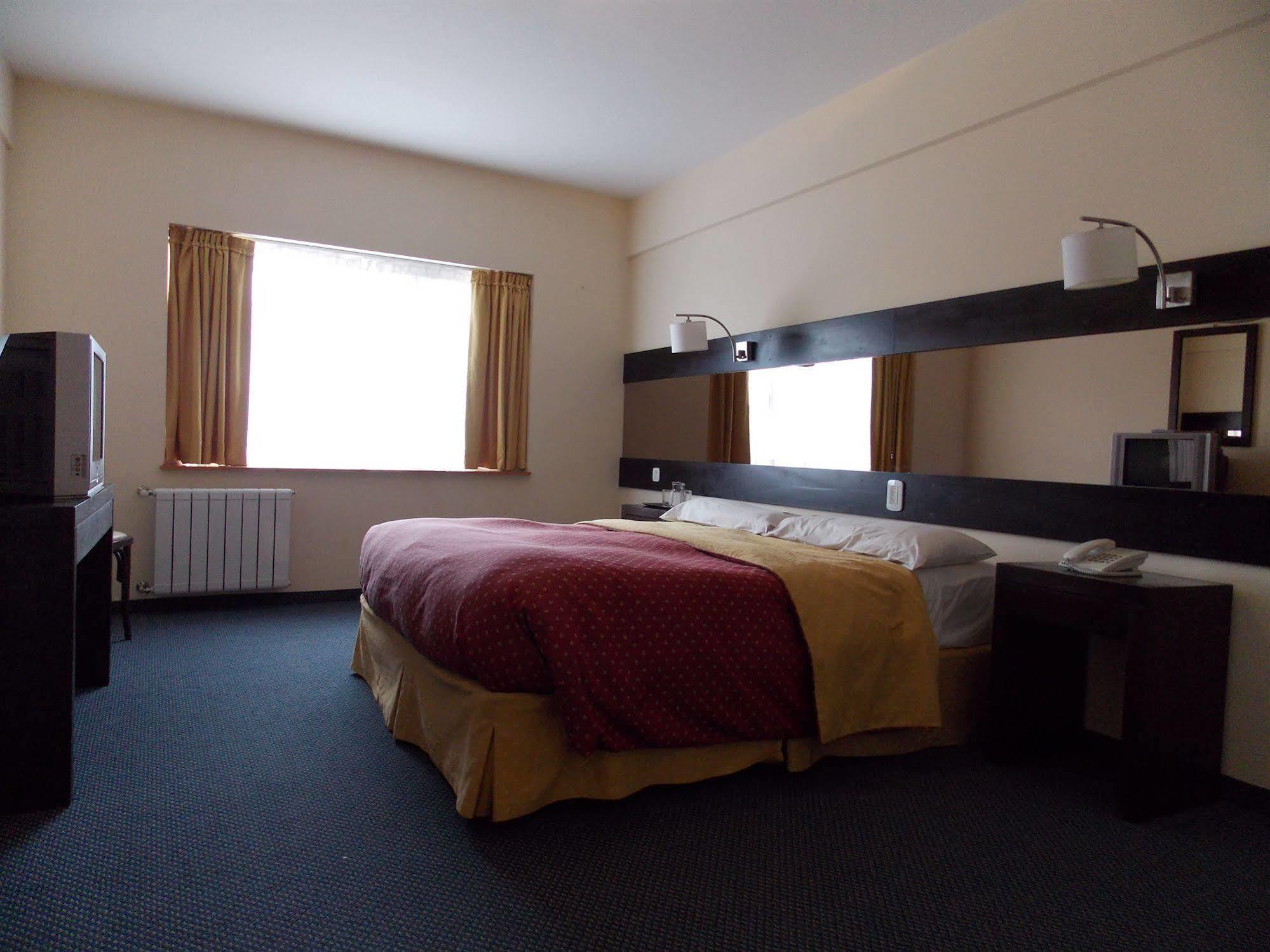 Marcopolo Suites Calafate เอลกาลาฟาเต ภายนอก รูปภาพ